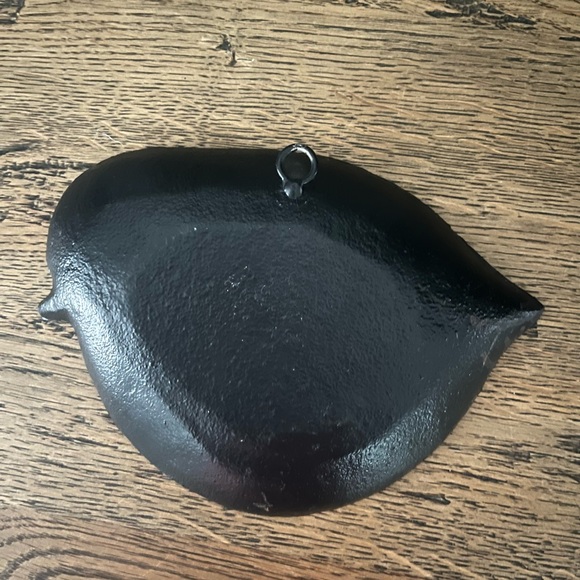 Cast Iron Bird Trinket Tray - Picture 3 of 6
